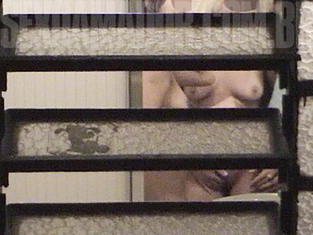 Janela indiscreta - Sexo Amador